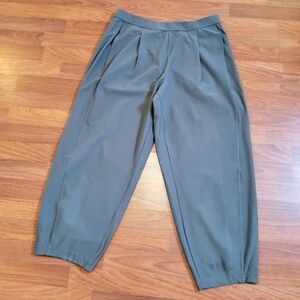 Eileen Fisher Grey Viscose Nylon Elastane Barrel Pleated Crop Pull On Pants L